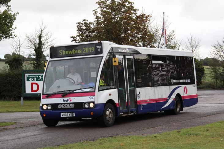 First Midland Red Optare Solo 1709